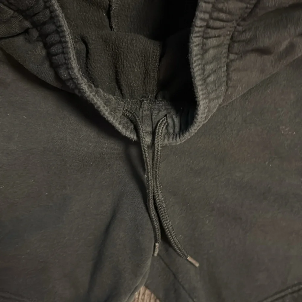 The North Face Black Athletic Shorts🍍SZ MED 7” inseam🍍pockets🍍